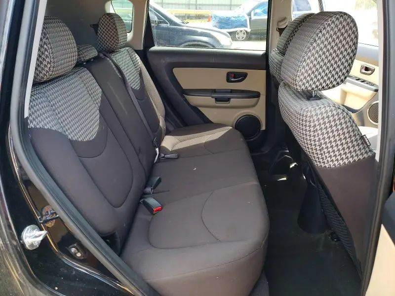 2011 KIA SOUL !  