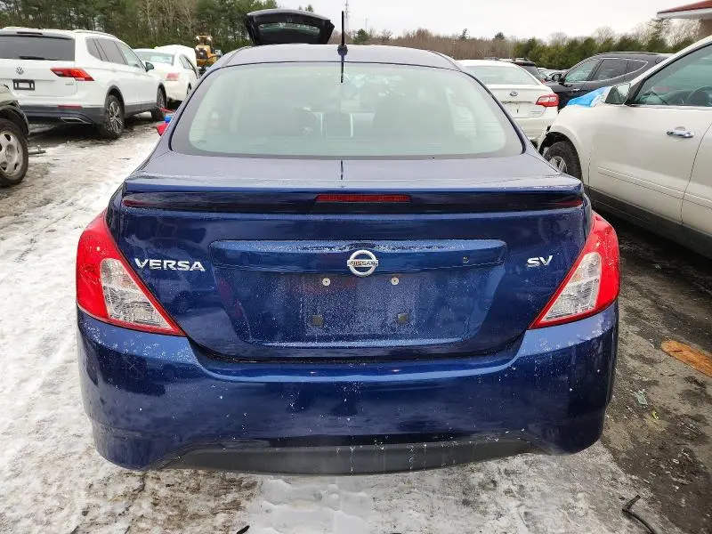 2019 NISSAN VERSA S  