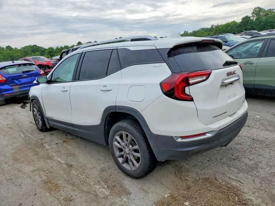 2024 GMC TERRAIN SLT  
