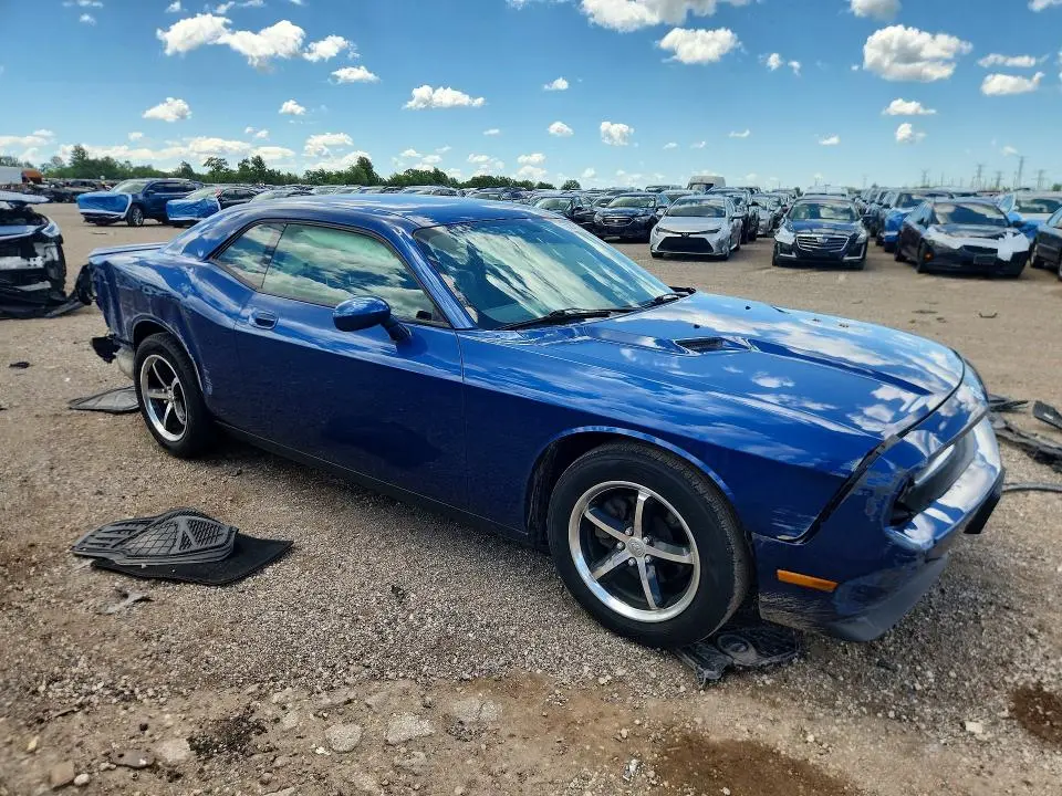 2010 DODGE CHALLENGER SE  