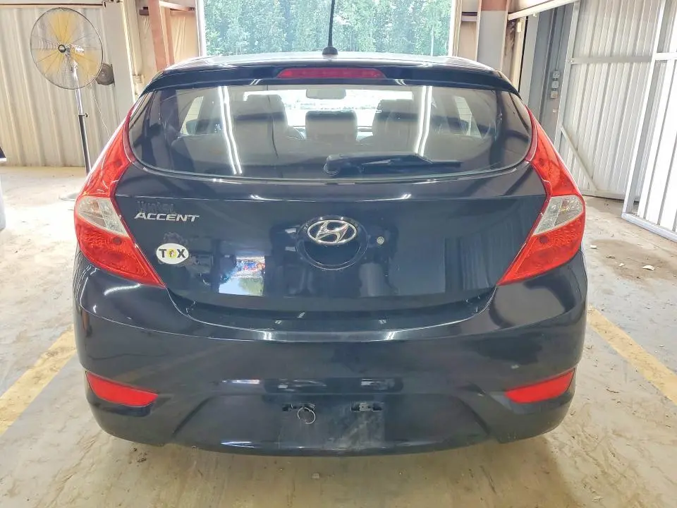 2013 HYUNDAI ACCENT GS  
