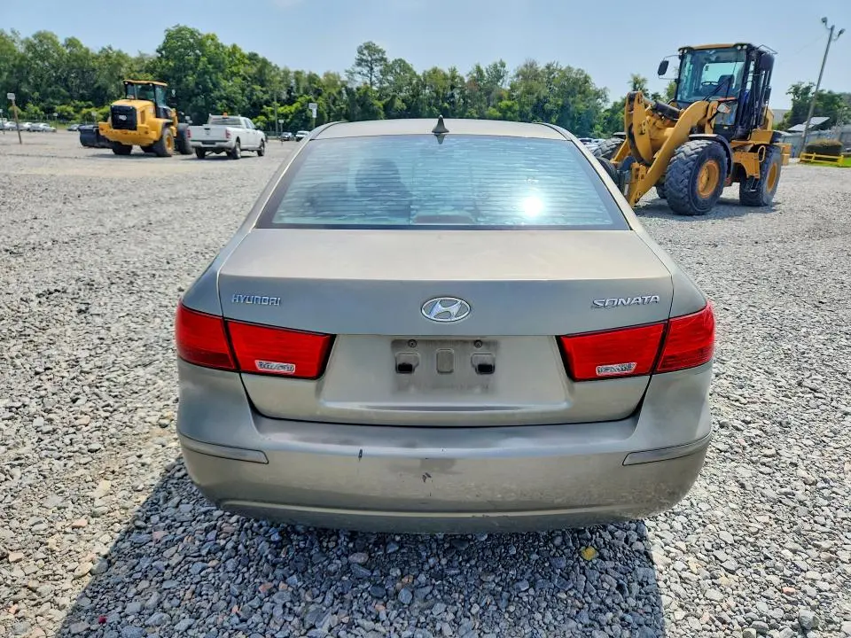 2010 HYUNDAI SONATA GLS  