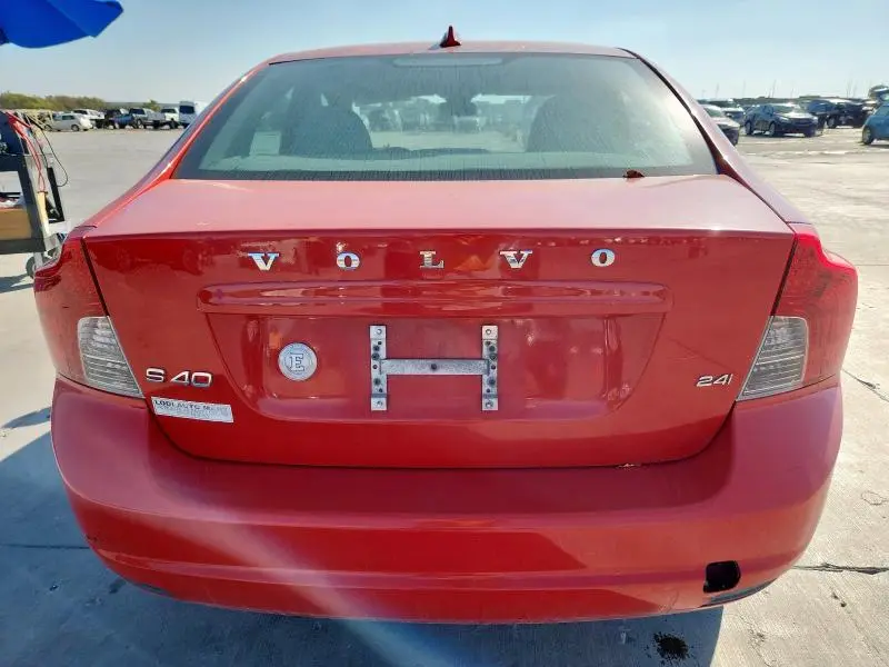 2010 VOLVO S40 2.4I  