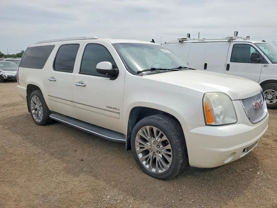 2011 GMC YUKON XL DENALI  