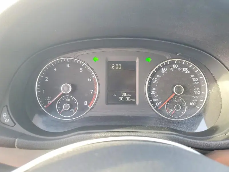 2015 VOLKSWAGEN PASSAT S  