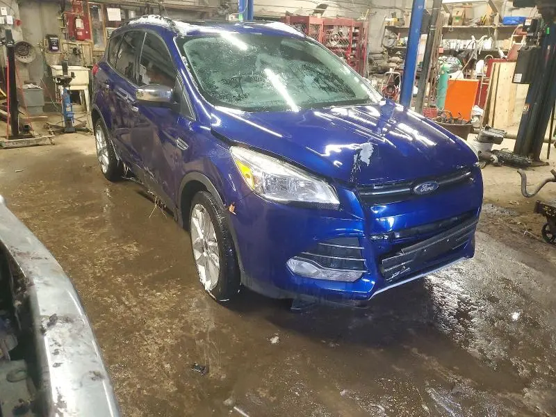 2015 FORD ESCAPE SE  