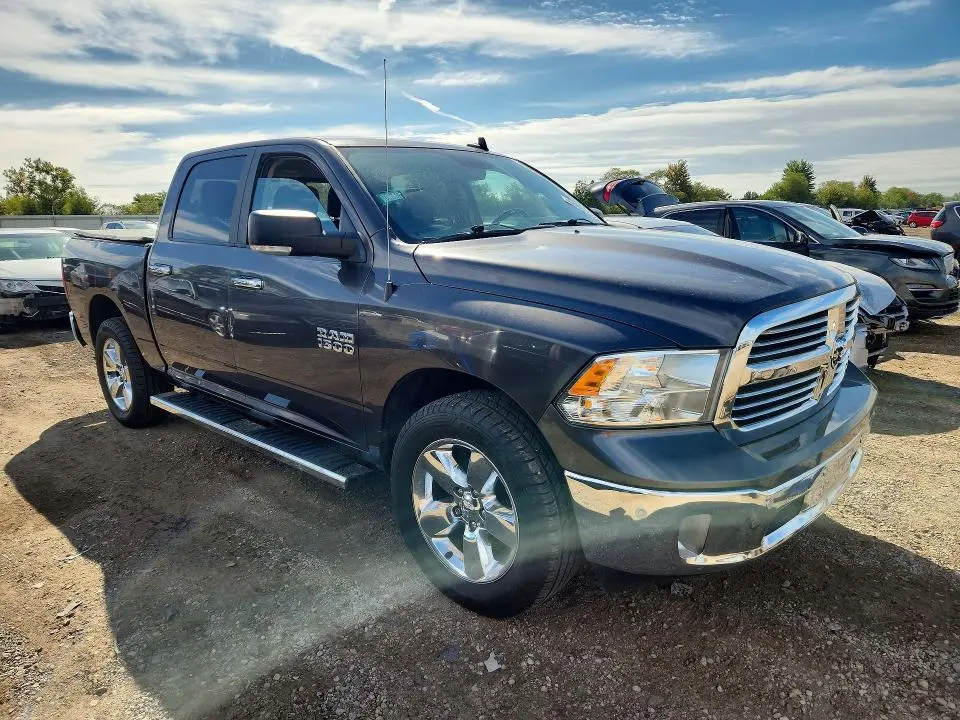 2018 RAM 1500 SLT  