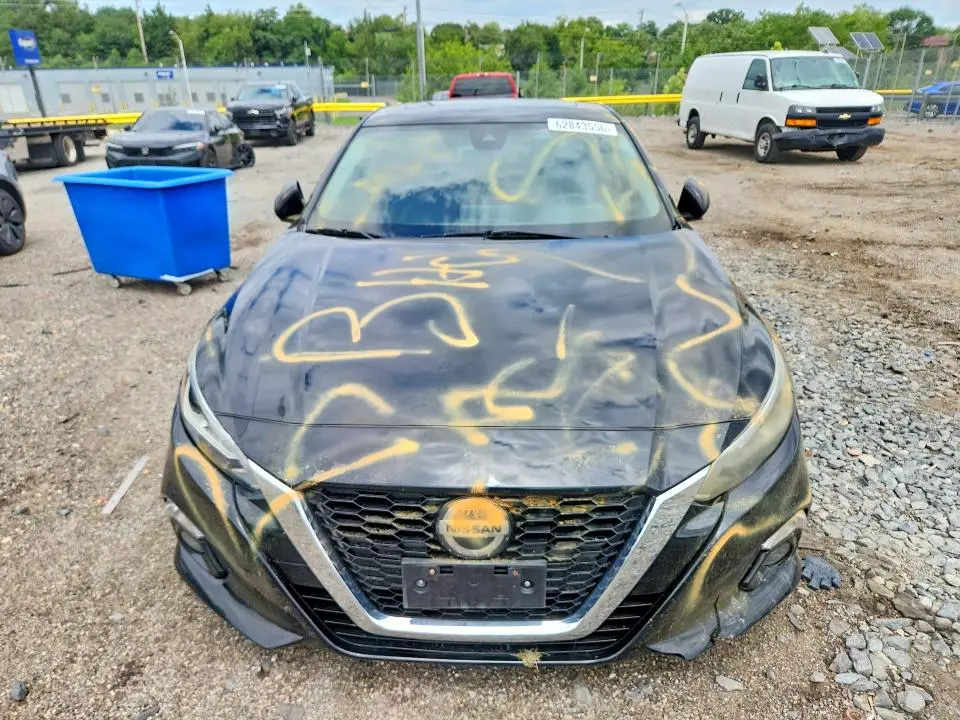 2019 NISSAN ALTIMA SL  