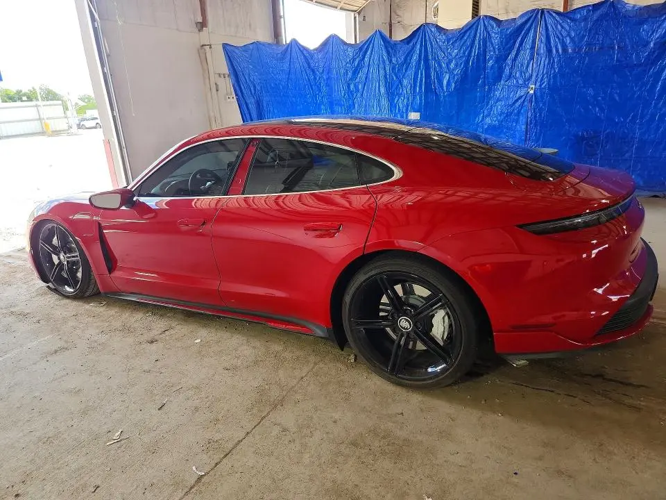 2020 PORSCHE TAYCAN TURBO  