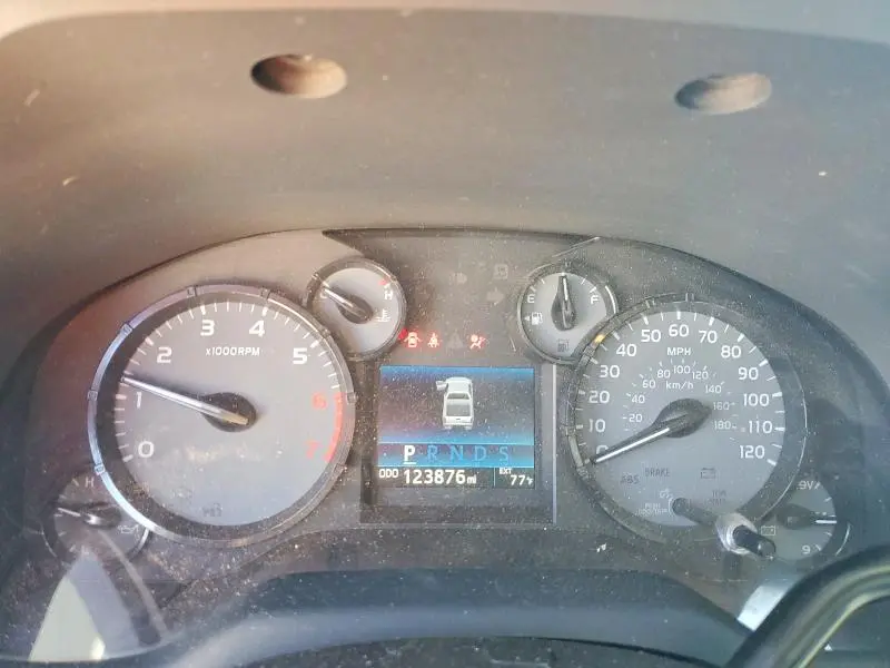 2015 TOYOTA TUNDRA SR  