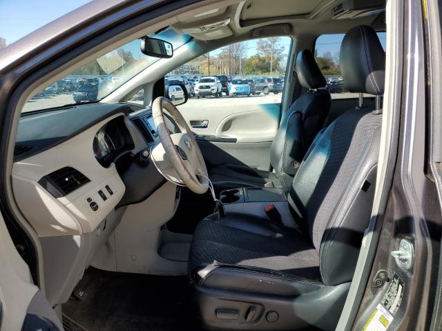 2013 TOYOTA SIENNA SPORT