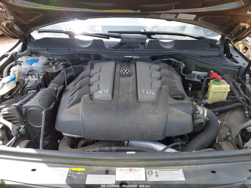2016 VOLKSWAGEN TOUAREG TDI LUX