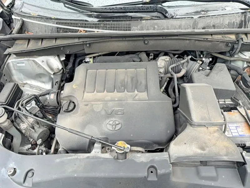 2014 TOYOTA HIGHLANDER LE  