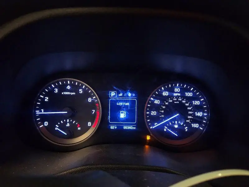 2016 HYUNDAI TUCSON SE  