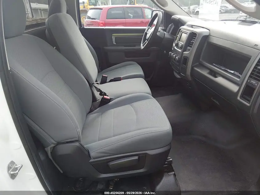 2017 RAM 1500 TRADESMAN  4X2 8' BOX