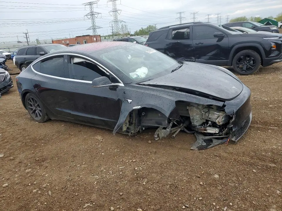 2018 TESLA MODEL 3   