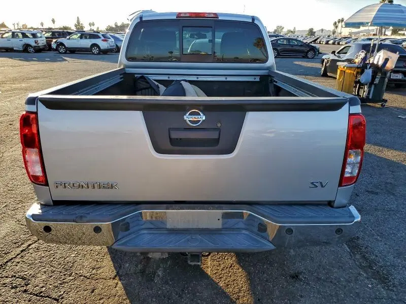 2016 NISSAN FRONTIER SV  