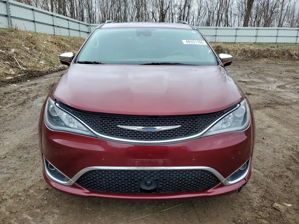 2017 CHRYSLER PACIFICA LIMITED  