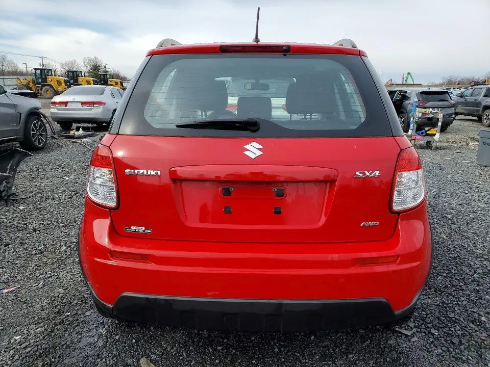2011 SUZUKI SX4   