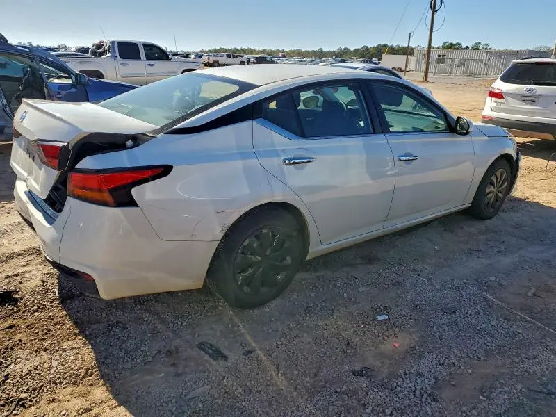 2022 NISSAN ALTIMA S  