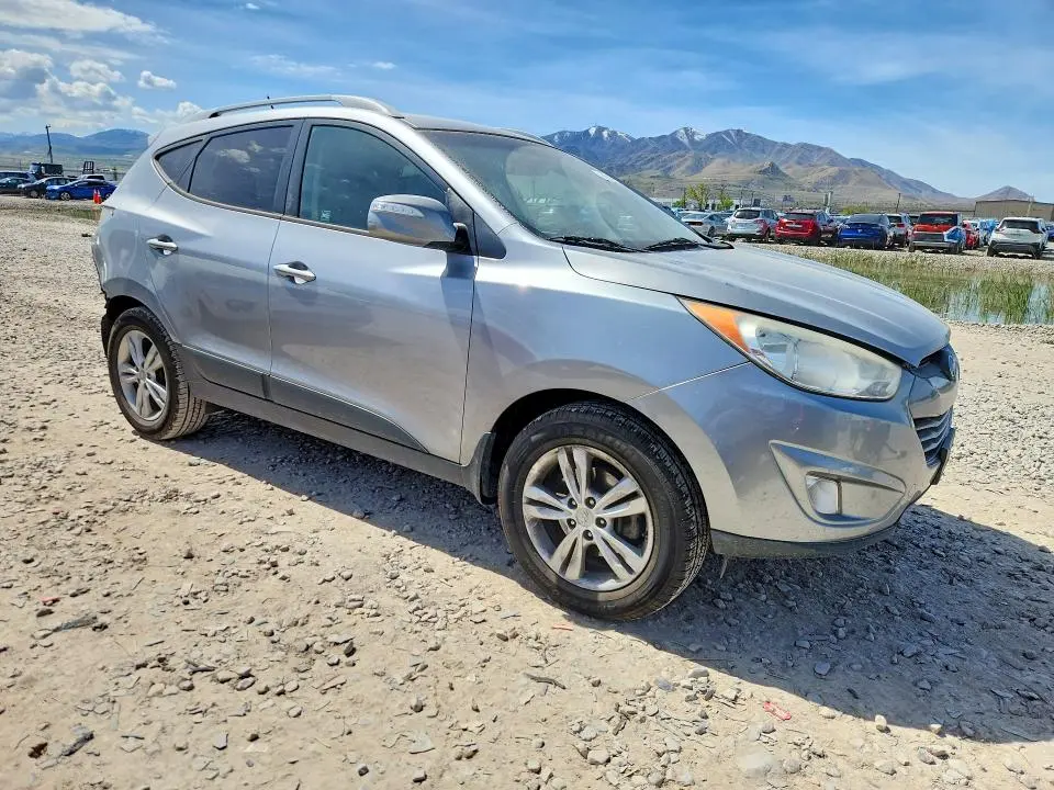 2013 HYUNDAI TUCSON GLS  