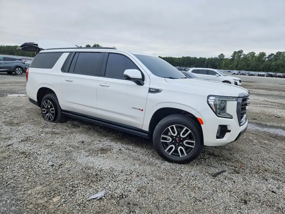 2023 GMC YUKON XL K1500 AT4  
