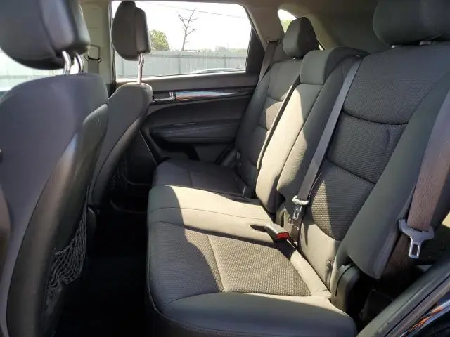 2011 KIA SORENTO BASE  