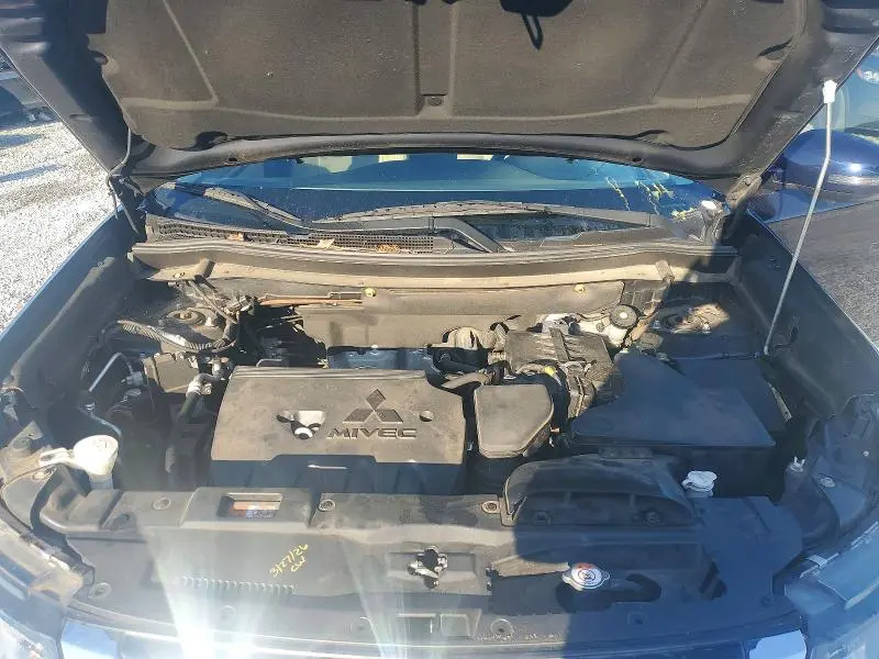 2018 MITSUBISHI OUTLANDER SE  