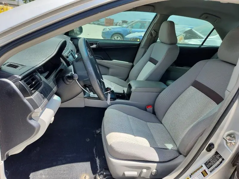 2014 TOYOTA CAMRY LE  