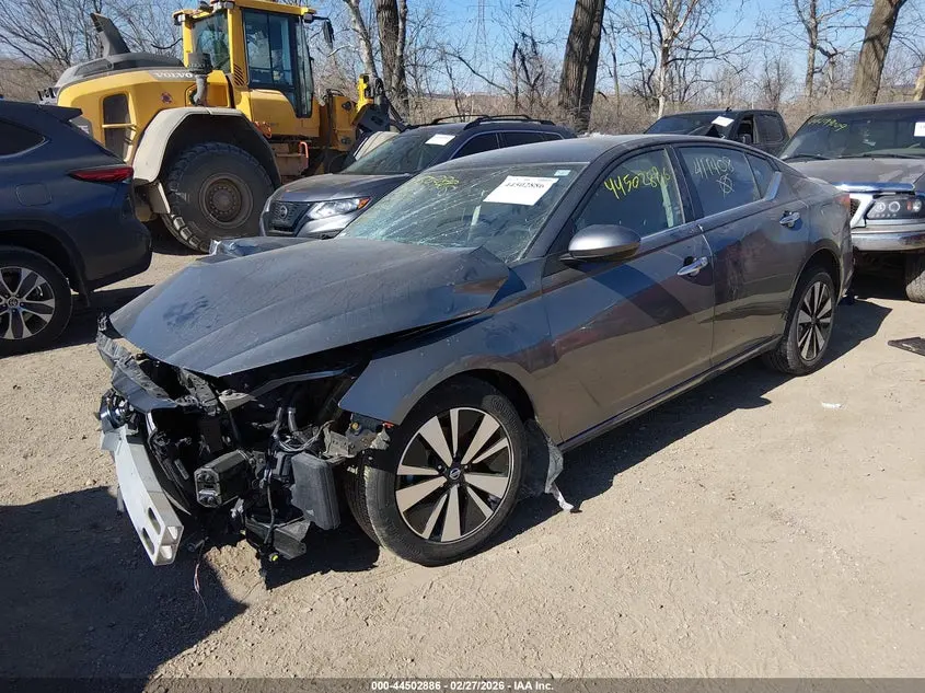 2022 NISSAN ALTIMA SV FWD