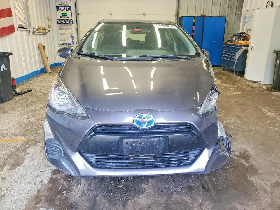 2016 TOYOTA PRIUS C TWO  
