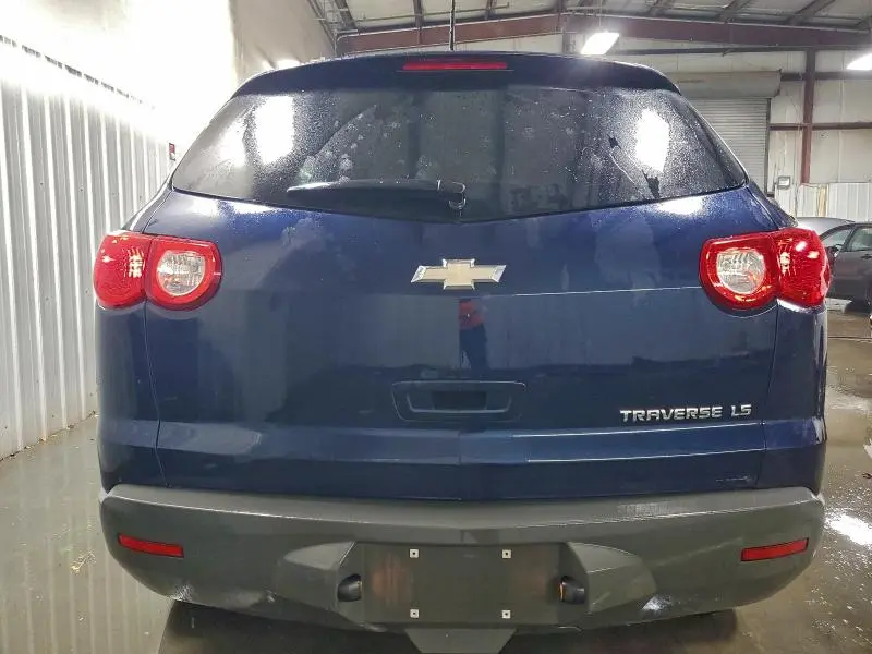 2012 CHEVROLET TRAVERSE LS  