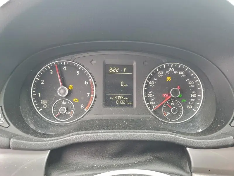 2015 VOLKSWAGEN PASSAT S  