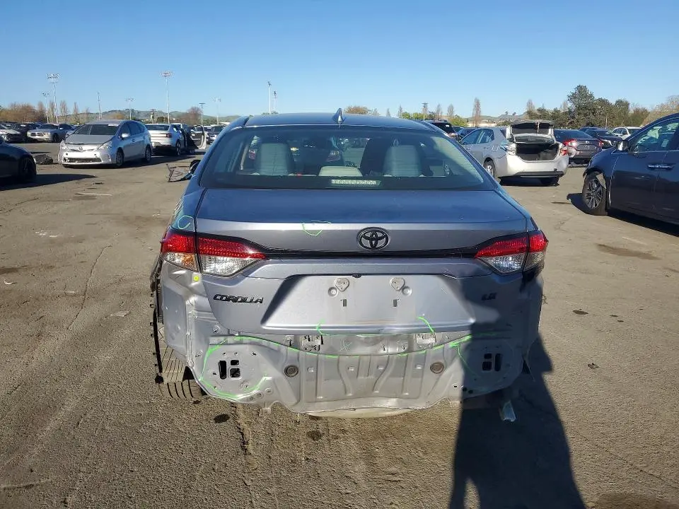 2021 TOYOTA COROLLA LE  