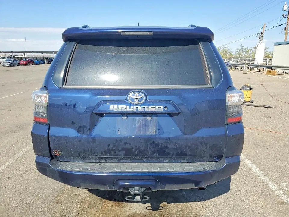 2020 TOYOTA 4RUNNER SR5  