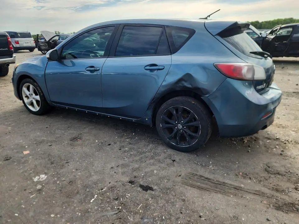 2010 MAZDA 3 S  