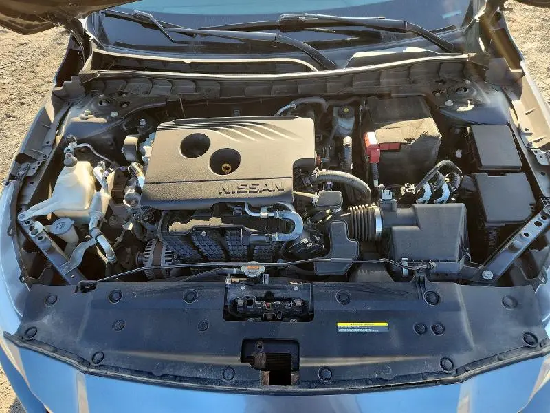 2019 NISSAN ALTIMA SR  