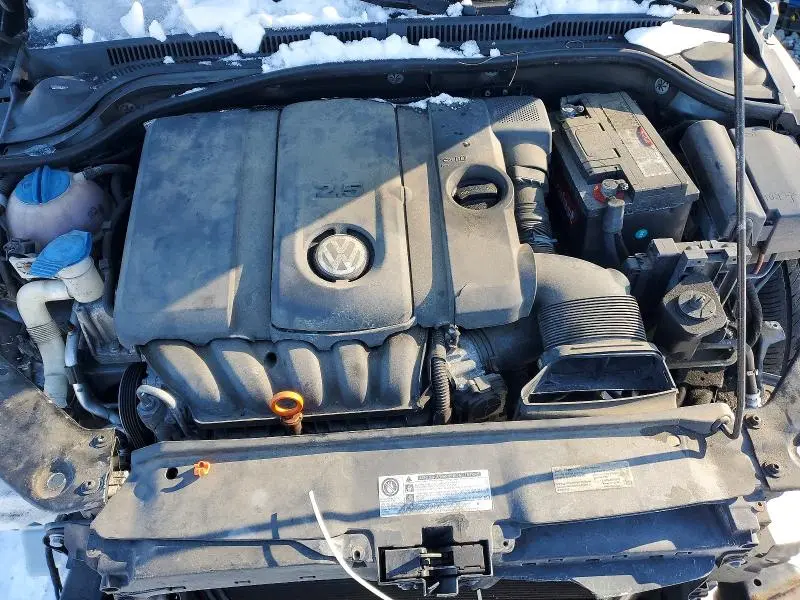 2012 VOLKSWAGEN JETTA SE  