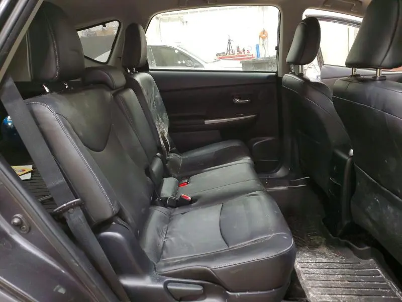 2017 TOYOTA PRIUS V FIVE  