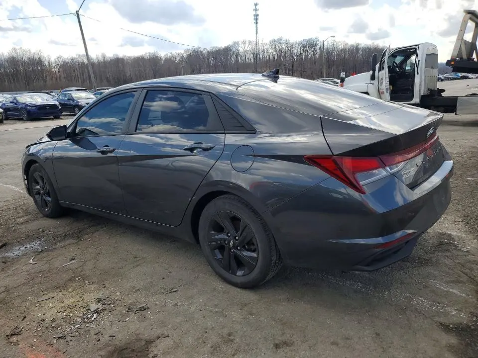 2021 HYUNDAI ELANTRA SEL  