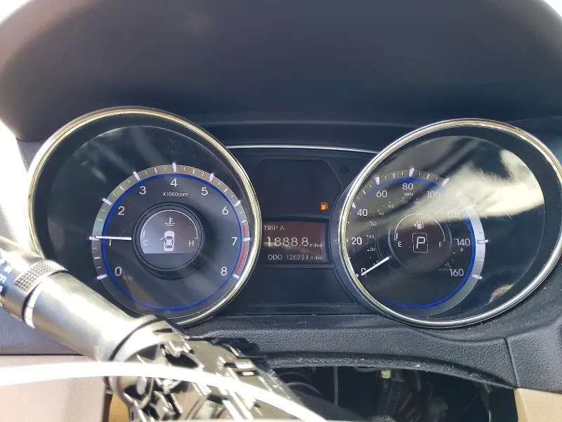 2012 HYUNDAI SONATA GLS  