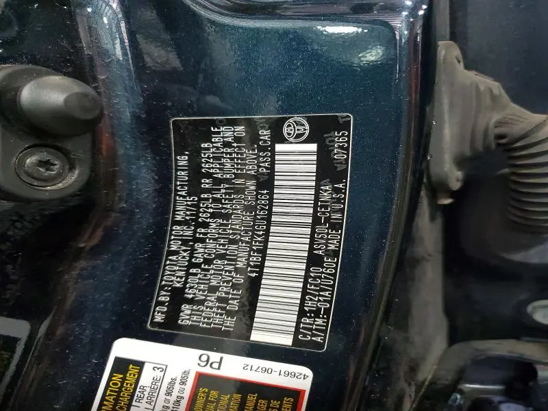 2016 TOYOTA CAMRY LE  