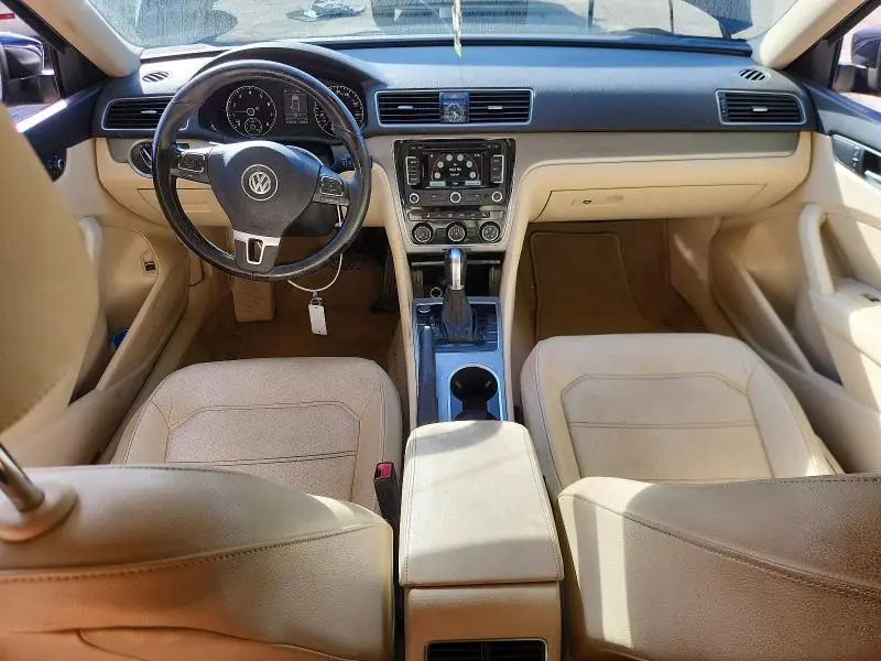 2014 VOLKSWAGEN PASSAT SE  