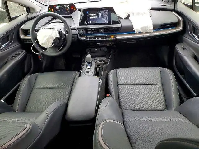 2024 TOYOTA PRIUS XLE  