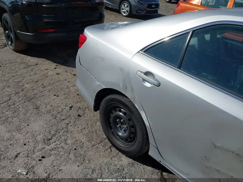 2014 TOYOTA CAMRY LE