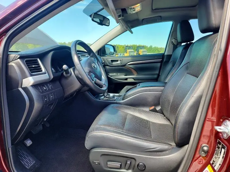 2015 TOYOTA HIGHLANDER LIMITED  