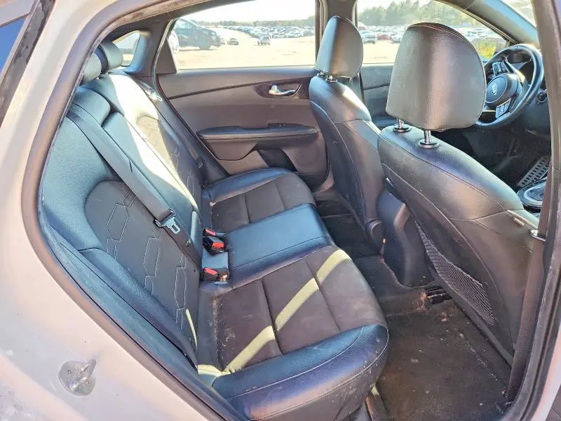 2021 KIA FORTE GT LINE  