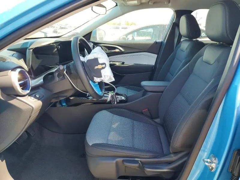 2025 CHEVROLET TRAX 1LT  