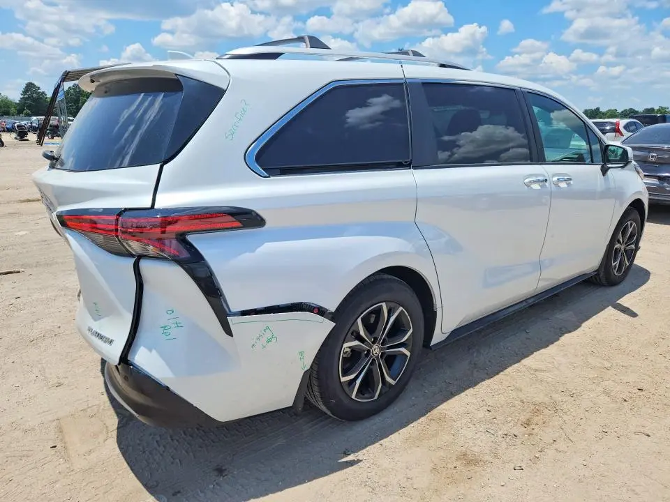 2026 TOYOTA SIENNA PLATINUM 7-PASSENGER  