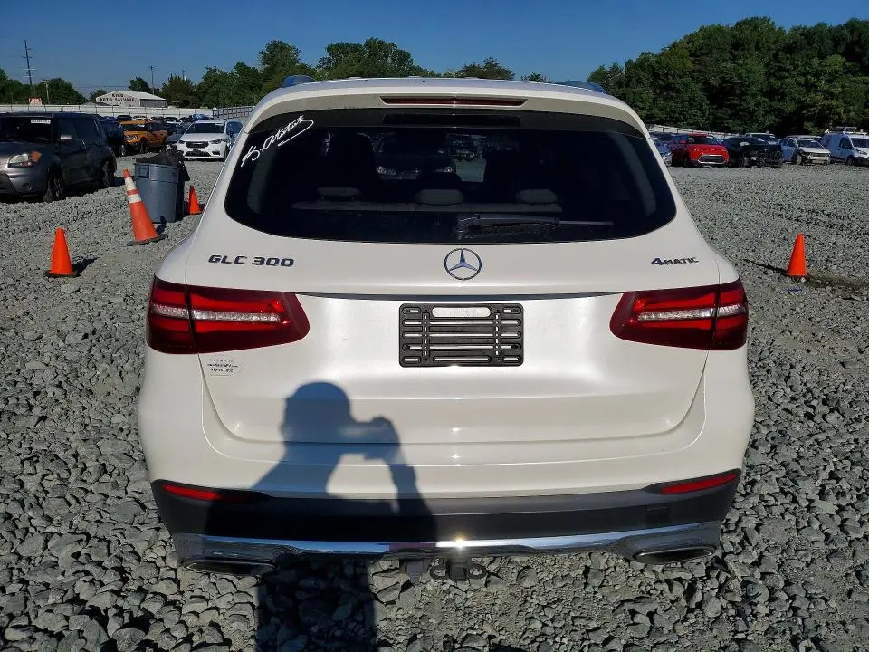 2018 MERCEDES-BENZ GLC 300 4MATIC  